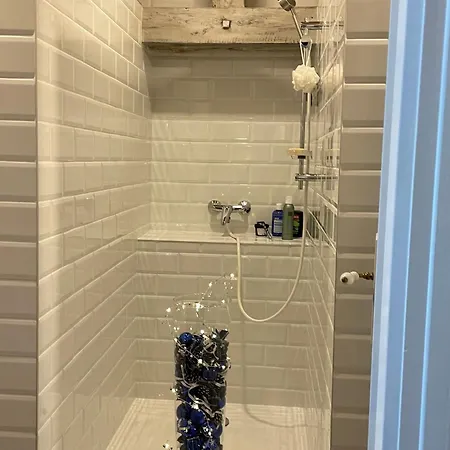 Bed & Breakfast Spacieuse Avec Piscine Et Parking Prive - Fr-1-410-464 Montreuil-le-Henri