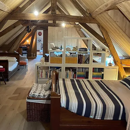 Spacieuse Avec Piscine Et Parking Prive - Fr-1-410-464 *