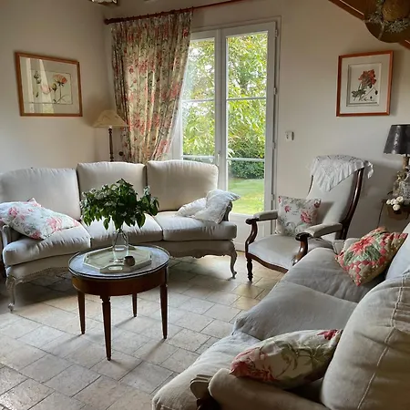 Spacieuse Avec Piscine Et Parking Prive - Fr-1-410-464 Bed & Breakfast