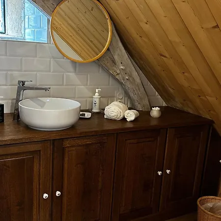 Bed & Breakfast Spacieuse Avec Piscine Et Parking Prive - Fr-1-410-464