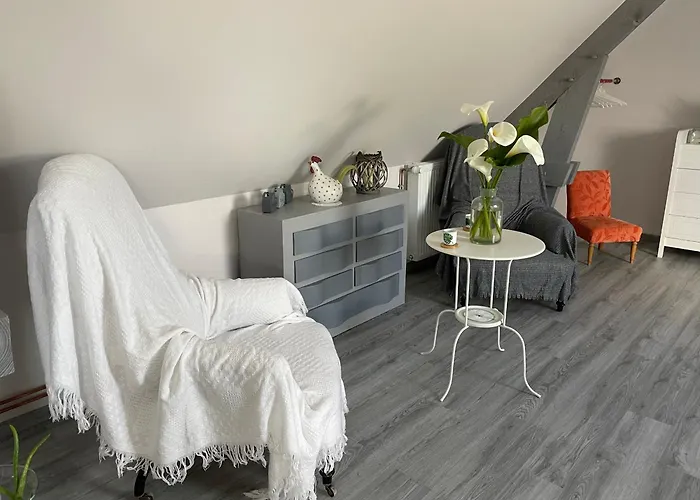 Spacieuse Avec Piscine Et Parking Prive - Fr-1-410-464 *