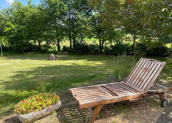 Spacieuse Avec Piscine Et Parking Prive - Fr-1-410-464 Montreuil-le-Henri